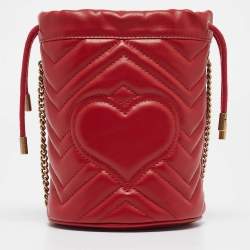 Pre Owned Gucci red Matelasse Leather Mini GG Marmont Bucket Bag