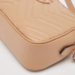 مملوكة مسبقًا Gucci Beige Matelassé Leather Small GG Marmont Shoulder Bag