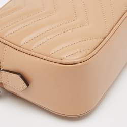 مملوكة مسبقًا Gucci Beige Matelassé Leather Small GG Marmont Shoulder Bag