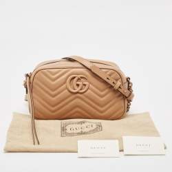 مملوكة مسبقًا Gucci Beige Matelassé Leather Small GG Marmont Shoulder Bag
