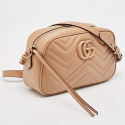مملوكة مسبقًا Gucci Beige Matelassé Leather Small GG Marmont Shoulder Bag