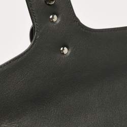 مملوكة مسبقًا Gucci Black Matelassé Patent Leather Small GG Marmont Shoulder Bag