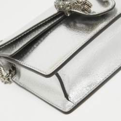 مملوكة مسبقًا Gucci Silver Leather Super Mini Dionysus Shoulder Bag
