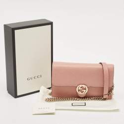 مملوكة مسبقًا Gucci Dusty Pink Leather Interlocking G Wallet on Chain