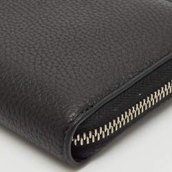 Gucci Black Leather Dorian Zip Around Wallet