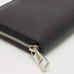 Gucci Black Leather Dorian Zip Around Wallet