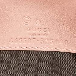 مملوكة مسبقًا Gucci Pink Microguccissima Leather Flap Wallet on Strap