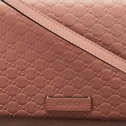 مملوكة مسبقًا Gucci Pink Microguccissima Leather Flap Wallet on Strap