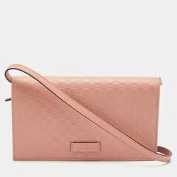 مملوكة مسبقًا Gucci Pink Microguccissima Leather Flap Wallet on Strap