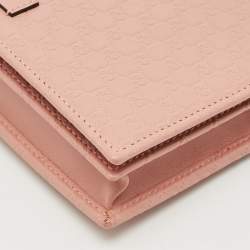 مملوكة مسبقًا Gucci Pink Microguccissima Leather Flap Wallet on Strap