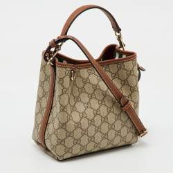 Pre Owned Gucci Beige/Brown GG Supreme Canvas and Leather GG Emblem Small Bucket Bag