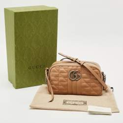 Pre Owned Gucci Beige Matelassé Aria Leather Small GG Marmont Camera Bag