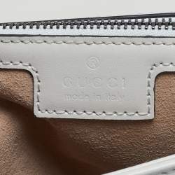 مملوكة مسبقًا Gucci Off White Matelassé Leather Small GG Marmont Shoulder Bag