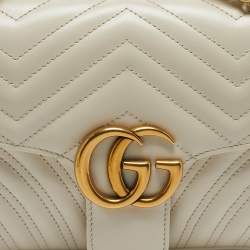 مملوكة مسبقًا Gucci Off White Matelassé Leather Small GG Marmont Shoulder Bag
