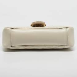 مملوكة مسبقًا Gucci Off White Matelassé Leather Small GG Marmont Shoulder Bag