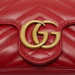 مملوكة مسبقًا حقيبة كتف غوتشي جي جي مارمونت سوبر ميني جلد ميتلاس عصري قديم وردي فاتح