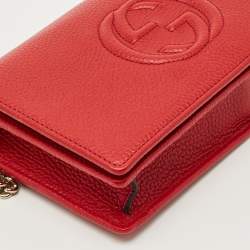 Pre Owned Gucci Red Pebbled Leather Soho Wallet on Chain
