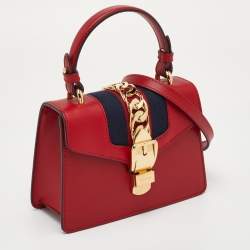 Pre Owned حقيبة غوتشي يد علوية سيلفي ميني جلد أحمر ويب