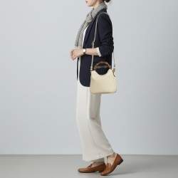 Pre Owned Gucci Bamboo Diana Small Off White Leather Hobo