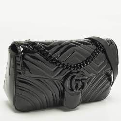 مملوكة مسبقًا حقيبة كتف غوتشي مارمونت جلد ماتلاس أسود صغير