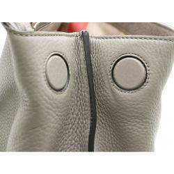 مملوكة مسبقًا حقيبة غوتشي بامبو جلد رصاصي ديلي متوسطة بيد علوية