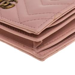 مملوكة مسبقًا Gucci Pink Matelasse Leather GG Marmont Card Case