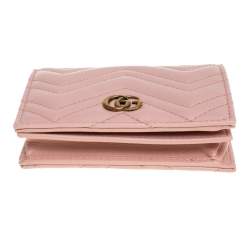 مملوكة مسبقًا Gucci Pink Matelasse Leather GG Marmont Card Case
