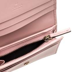 مملوكة مسبقًا Gucci Pink Matelasse Leather GG Marmont Card Case