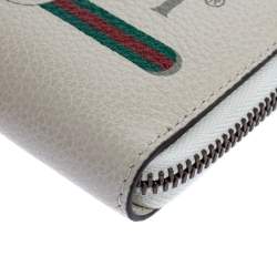 مملوكة مسبقًا Gucci Off White Printed Leather Zip Around Wallet