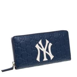 مملوكة مسبقًا محفظة غوتشي مزينة باتش NY Yankees سحاب ملتف كانفاس GG بني