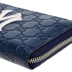 مملوكة مسبقًا محفظة غوتشي مزينة باتش NY Yankees سحاب ملتف كانفاس GG بني