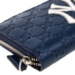 مملوكة مسبقًا محفظة غوتشي مزينة باتش NY Yankees سحاب ملتف كانفاس GG بني