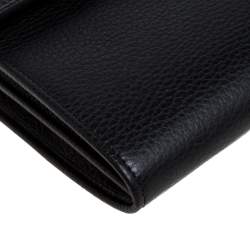 Pre Owned Gucci Black Leather Double GG Flap Clutch