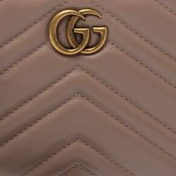 Pre Owned Gucci Pink Leather GG Marmont Wrist Wallet