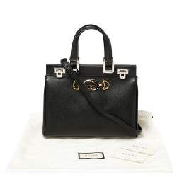 مملوكة مسبقًا حقيبة غوتشي زومي جلد أسود محبب صغيرة