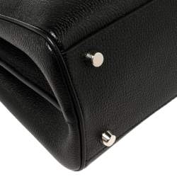 مملوكة مسبقًا حقيبة غوتشي زومي جلد أسود محبب صغيرة