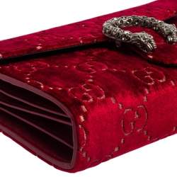مملوكة مسبقًا Gucci Red GG Velvet Mini Dionysus Wallet On Chain