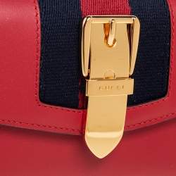 Pre Owned   محفظة مضغوطة غوتشي سيلفي جلد أحمر