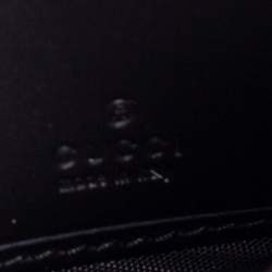 Pre Owned محفظة كونتينينتال غوتشي جلد غوتشيسيما سوداء بقفل وسلسلة