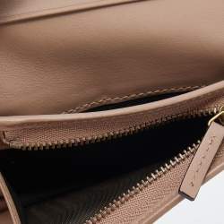 مملوكة مسبقًا Gucci Beige Matelassé Leather GG Marmont Card Case