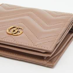 مملوكة مسبقًا Gucci Beige Matelassé Leather GG Marmont Card Case