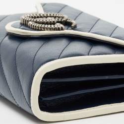 مملوكة مسبقًا Gucci Navy Blue/White Diagonal Quilt Leather GG Marmont Torchon Wallet on Chain