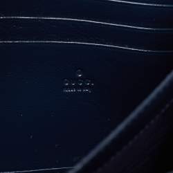 مملوكة مسبقًا Gucci Navy Blue/White Diagonal Quilt Leather GG Marmont Torchon Wallet on Chain