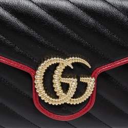 Pre Owned محفظة بسلسلة غوتشي مارمونت تورشون جلد مبطن خط مائل أحمر /أسود شعار جي جي 