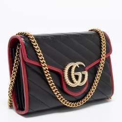 Pre Owned محفظة بسلسلة غوتشي مارمونت تورشون جلد مبطن خط مائل أحمر /أسود شعار جي جي 