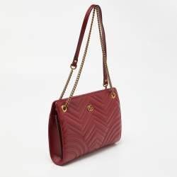 مملوكة مسبقًا Gucci Red Matelassé Leather Medium GG Marmont Chain Bag