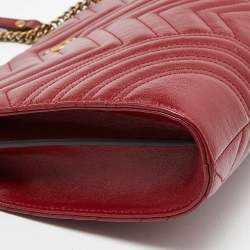 مملوكة مسبقًا Gucci Red Matelassé Leather Medium GG Marmont Chain Bag