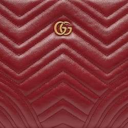 مملوكة مسبقًا Gucci Red Matelassé Leather Medium GG Marmont Chain Bag
