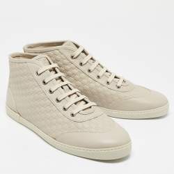 مملوكة مسبقًا Gucci Off White Microguccissima Leather High Top Sneakers Size 40.5