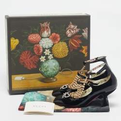 Gucci Black Patent Leather Pearl Embellished T Strap Pumps Size 35